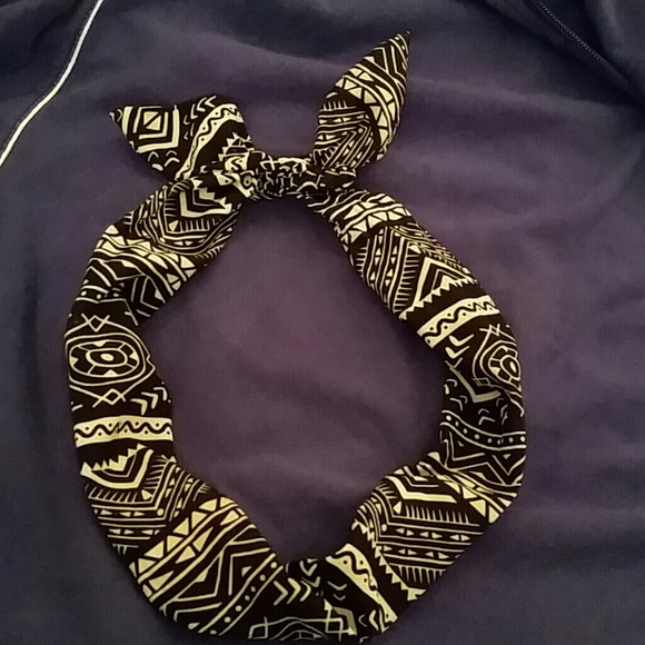 Aztec print wire headwrap