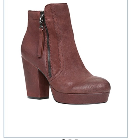 LOOKING FOR THIS SHOE!!!!Aldo Ulaerien shoe....