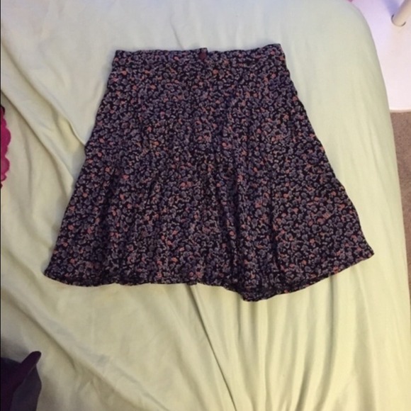 Brandy Melville Skirt RESERVED