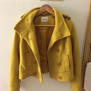 Double breasted short mustard peacoat