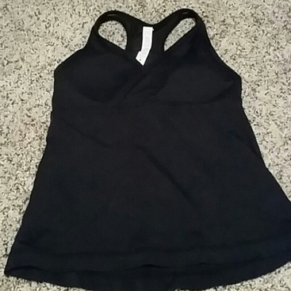 Lululemon racer back size 6