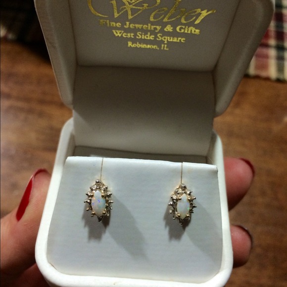 14k yellow gold and opal earrings