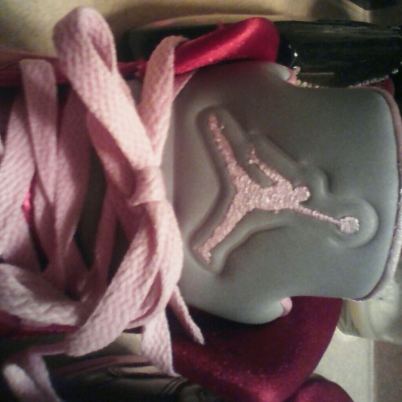 PINK JORDAN !! HOLIDAY SALE!!! - Picture 2 of 4