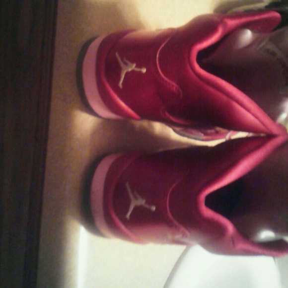 PINK JORDAN !! HOLIDAY SALE!!! - Picture 4 of 4