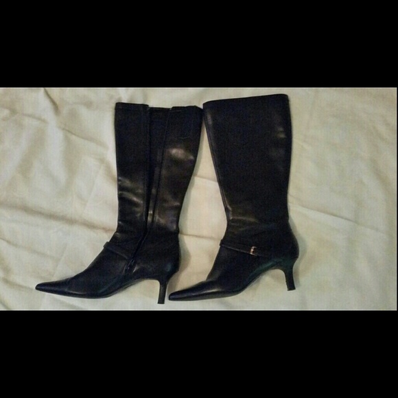 Stylish calf boots
