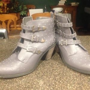 Grey studded unique shoe boots! Wide fit!