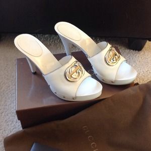 White High Heel Gucci Sand Pelle Shoes size 8.