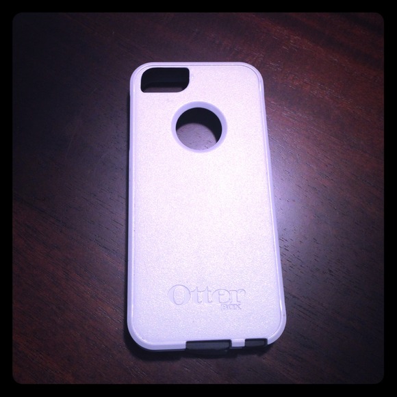 iPhone 5/5s Otterbox Commuter series case