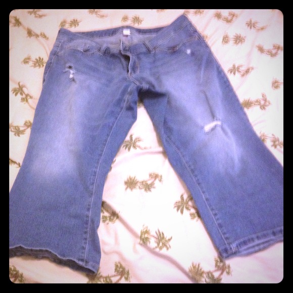 Old navy Capri jeans !