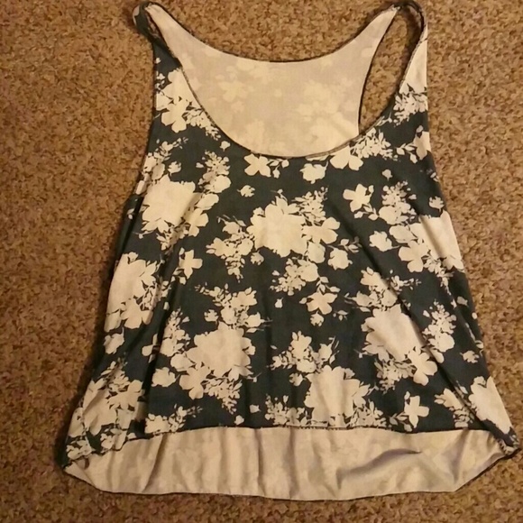 Rare Brandy Melville crop tank black w flowers