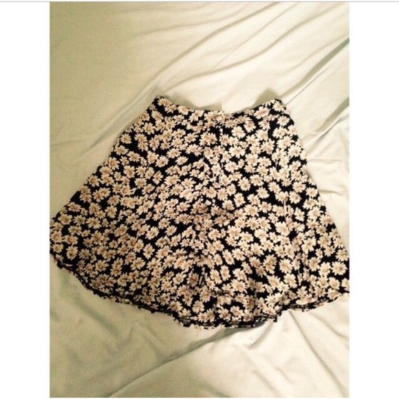 Brandy Melville Floral Skirt