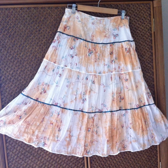 This Bohemian-style midi skirt no longer fits me