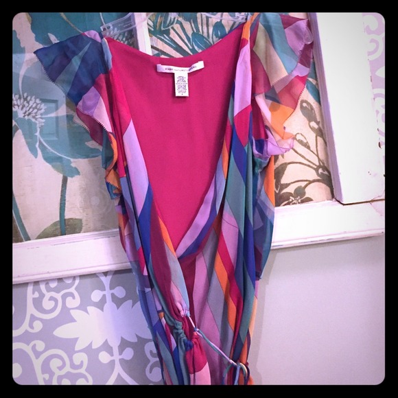 DVF Geometric Silk wrap top - NWOT