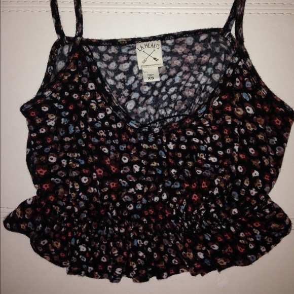 ✨💖LA hearts floral crop top 💖✨