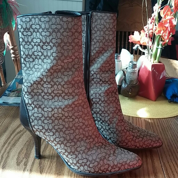 SALE: Coach boots. Size 8. Worn 4 or 5x