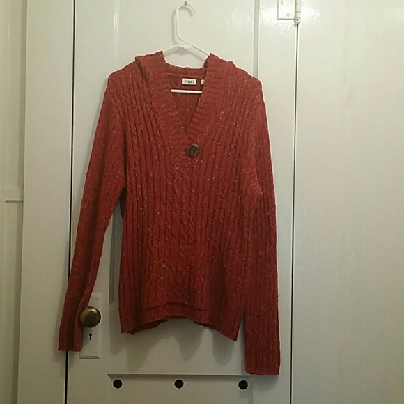 Hooded sweater