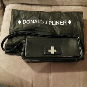 !!FINAL SALE!! Donald J. Pliner Shoulder Bag