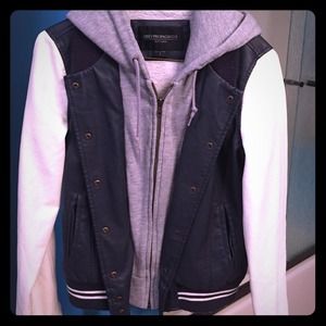 🎉HOST PICK THROWBACK STYLE🎉 PRICE REDUCTION!!!