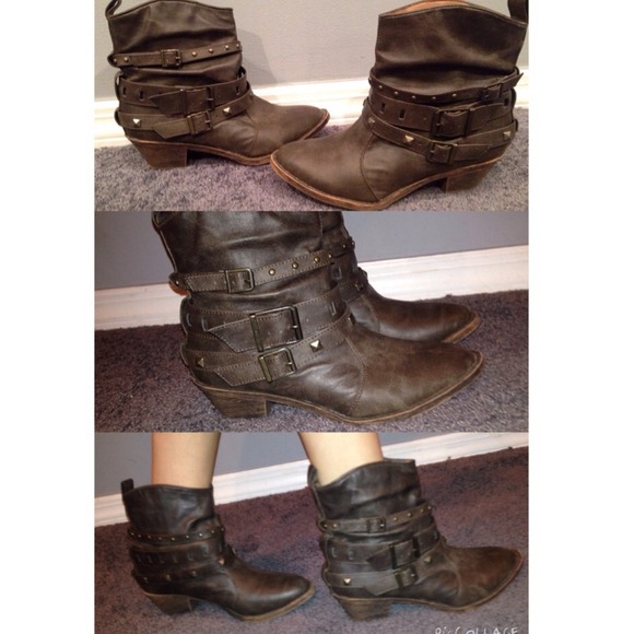 Brown Short cowboy type boots