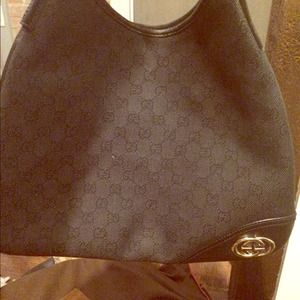 Beautiful Gucci Timeless Handbag