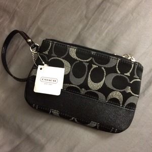 NWT coach wristlet