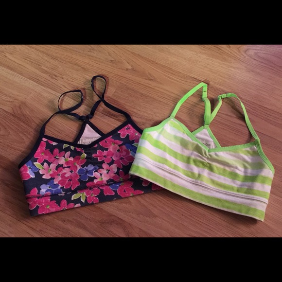 2 yoga tops/sports bras.