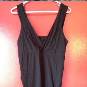 NWOT Liz Lange Maternity/Nursing Tank size Medium