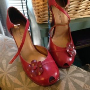 Chinese Laundry peep toe Mary Jane pumps