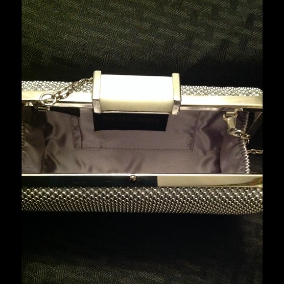 Mesh Clutch - Picture 2 of 2