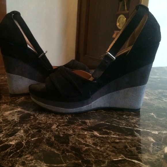 Black gray dark gray faux suede wedges
