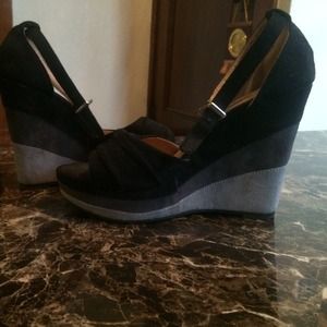 Black gray dark gray faux suede wedges