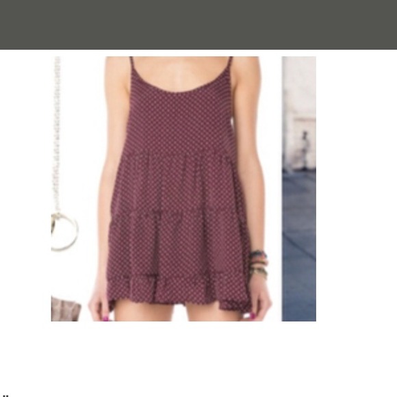 Brandy Melville Jada Dress - Picture 3 of 3