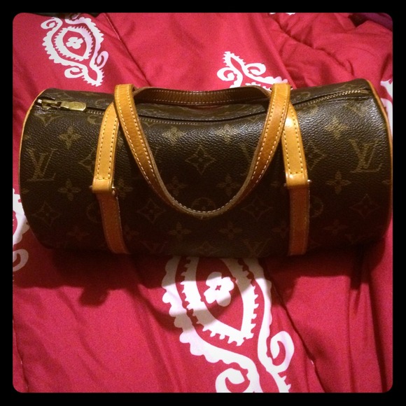 Authentic Louis Vuitton Papillon Purse