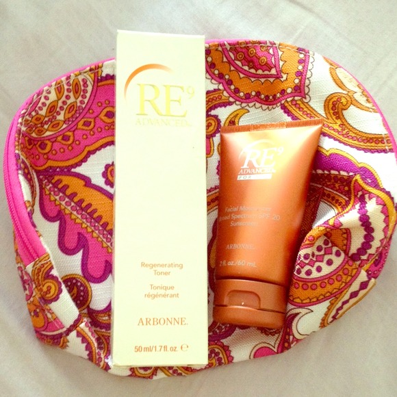 Clinique make up bag w/Arbonne toner and sunscreen
