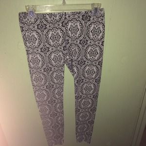 "Lace" Leggings 🎁