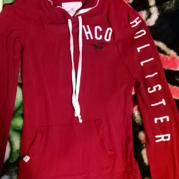 Red Hollister shirt/hoodie