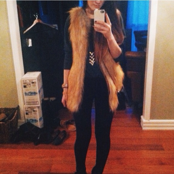 Faux Fur Vest w/ Belt | Reserved for @sweetface_1