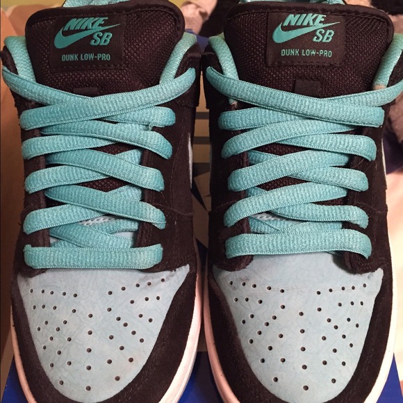 Jade Nike SB sneakers size 4.5