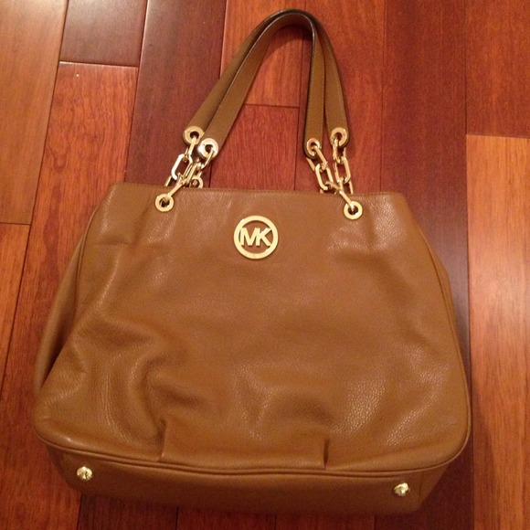 Michael Kors Handbags - Michael Kors handbag