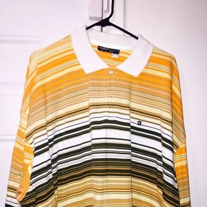 🚨🚨🚨ROCAWEAR...POLO....GREAT CONDITION