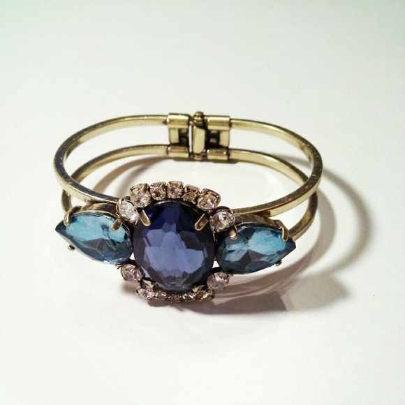 SOLD SOLD - Picture 1 of 3