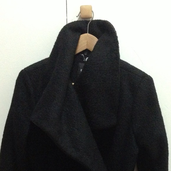BRAND NEW BeBe Coat. Heavy Thick Knee Length Coat - Picture 2 of 4