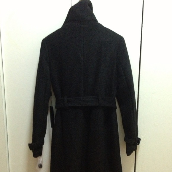 BRAND NEW BeBe Coat. Heavy Thick Knee Length Coat - Picture 4 of 4