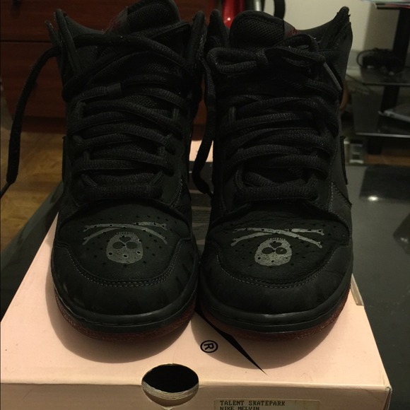 MELVIN NIKE SB's (SOLD)