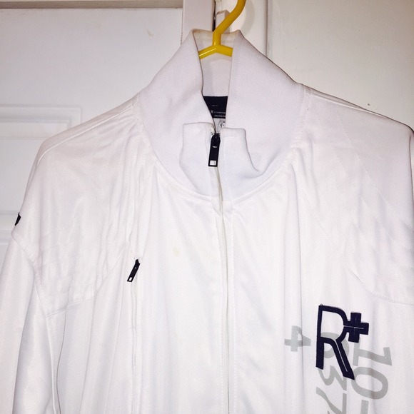 🚨🚨🚨TRACK JACKET.... WHITE AND NAVY...
