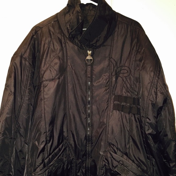 🚨🚨🚨🚨ROCAWEAR JACKET......