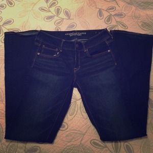 American Eagle dark wash kick boot jeans!