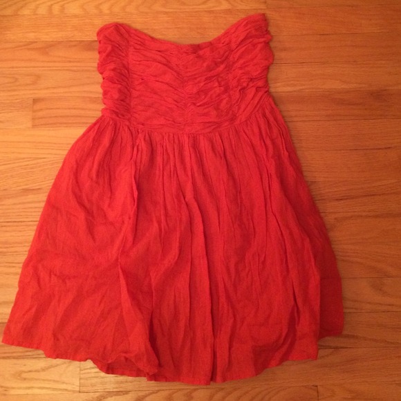 FRIDAY FLASH! ZARA Beautiful orange dress