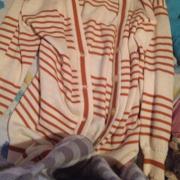 Cardigan - Picture 2 of 2