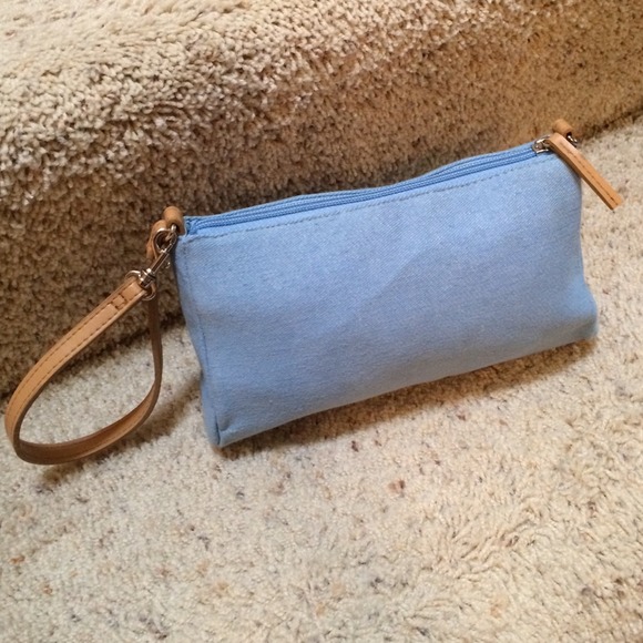 Baby Blue shoulder bag Brand New - Picture 3 of 3